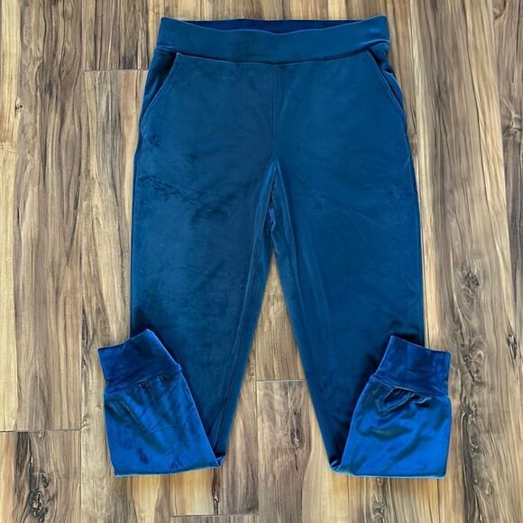NEW Cable & Gauge Velour Joggers - Picture 2 of 4